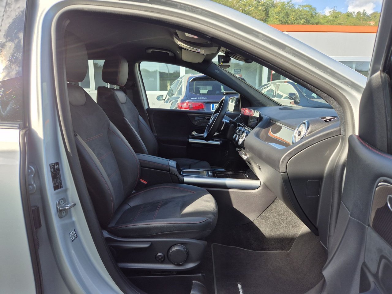 B 180 d AMG Line Premium auto - Certified