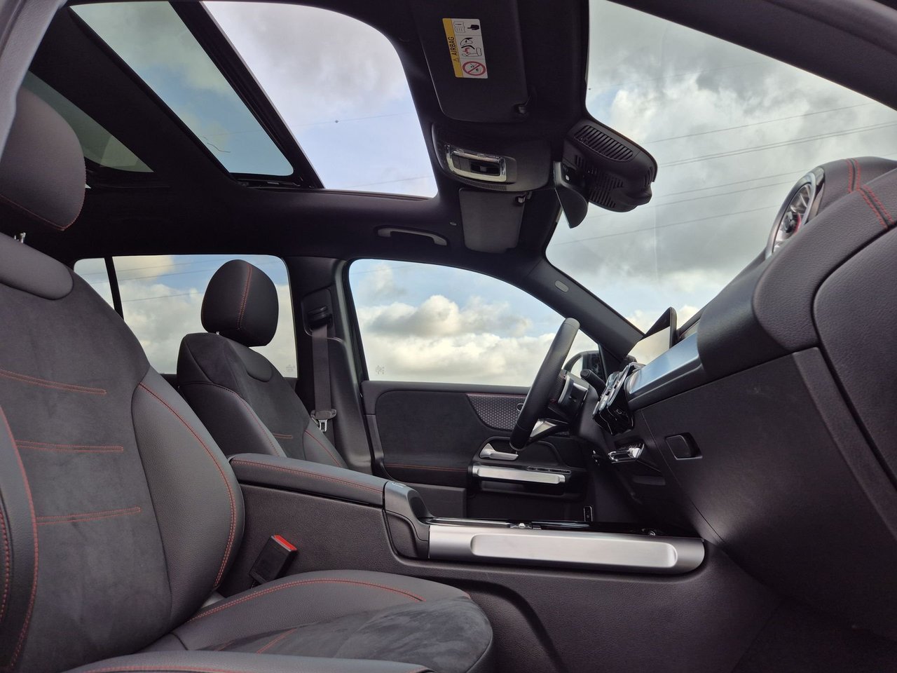 EQB 250+ AMG Line Advanced - Certified