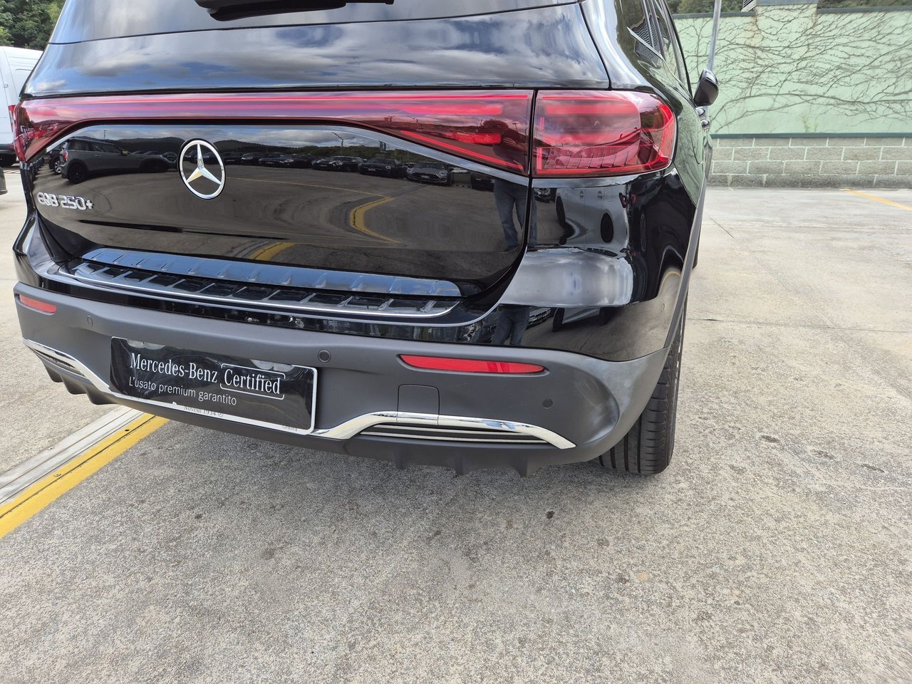 EQB 250+ AMG Line Advanced - Certified