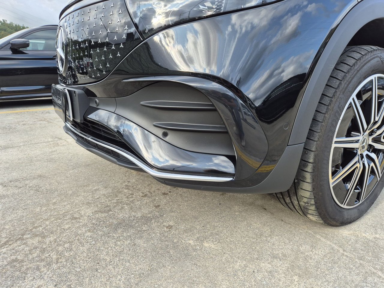 EQB 250+ AMG Line Advanced - Certified