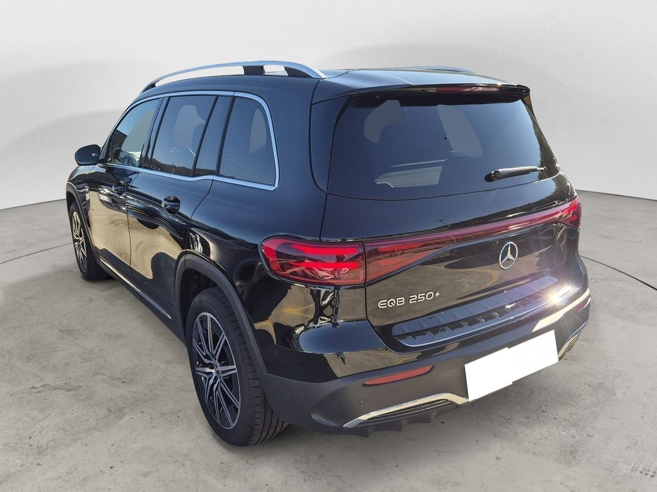 EQB 250+ AMG Line Advanced - Certified