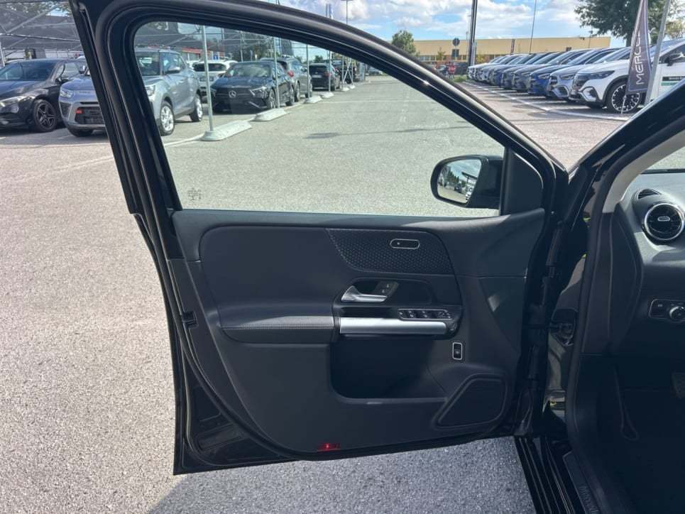 B 180 Progressive Advanced auto - Certified