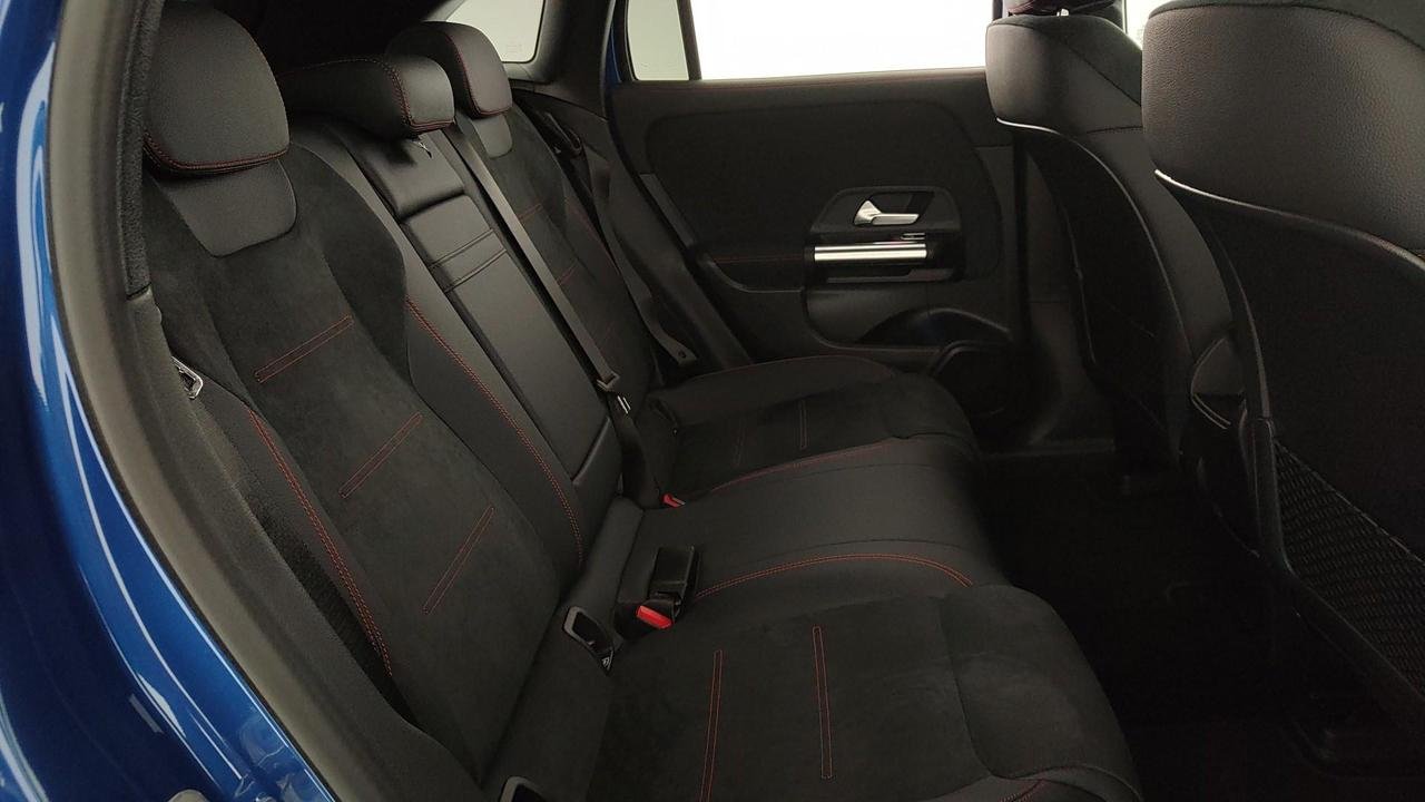 EQA 300 AMG Line Advanced 4matic - Certified