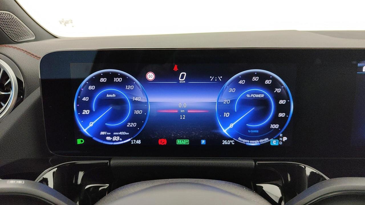 EQA 300 AMG Line Advanced 4matic - Certified