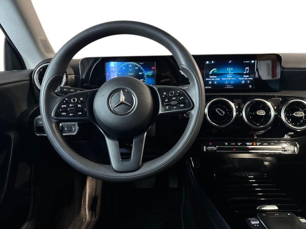 CLA Shooting Brake 200 d Executive auto - Certified