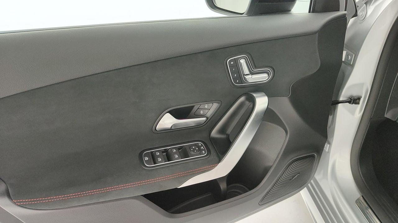 A 180 AMG Line Premium Plus auto - Certified