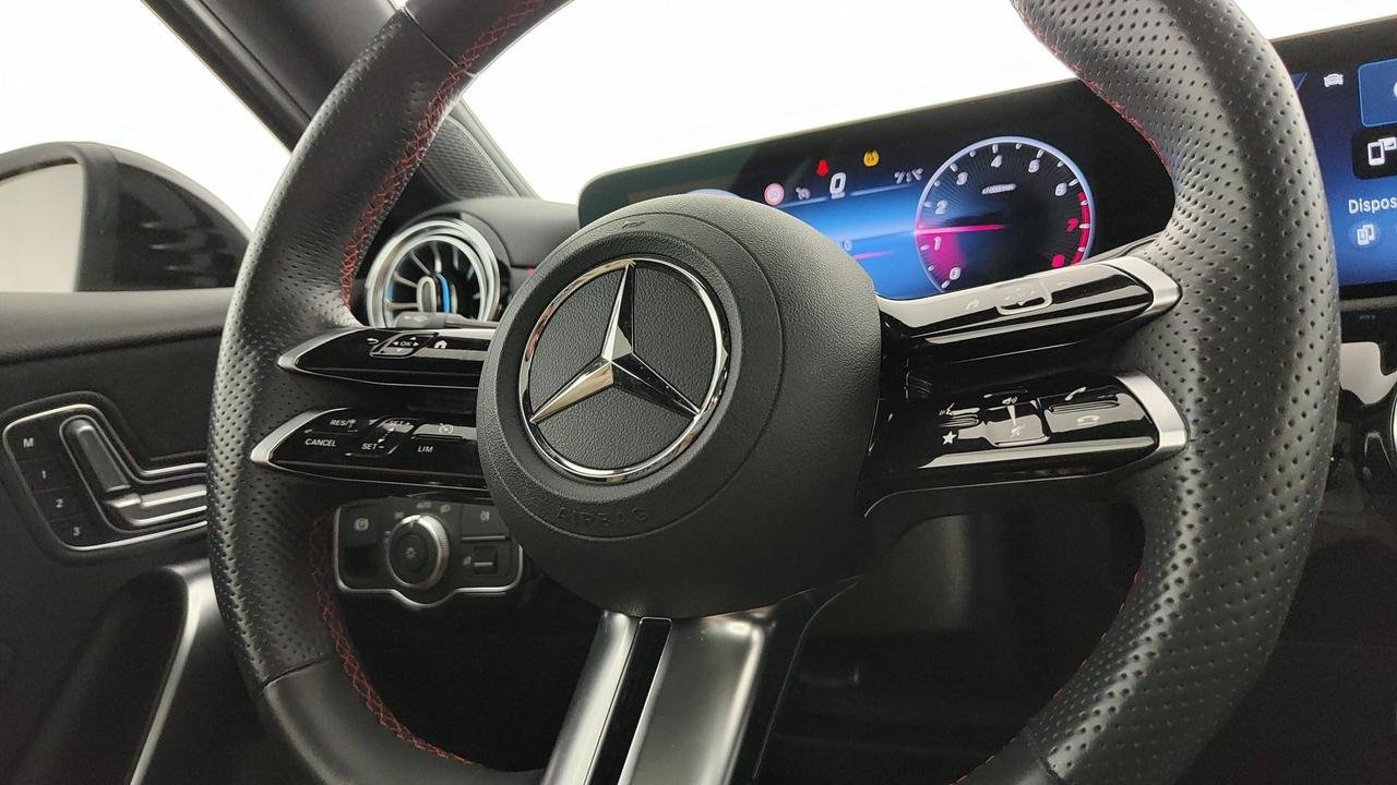 A 180 AMG Line Premium Plus auto - Certified