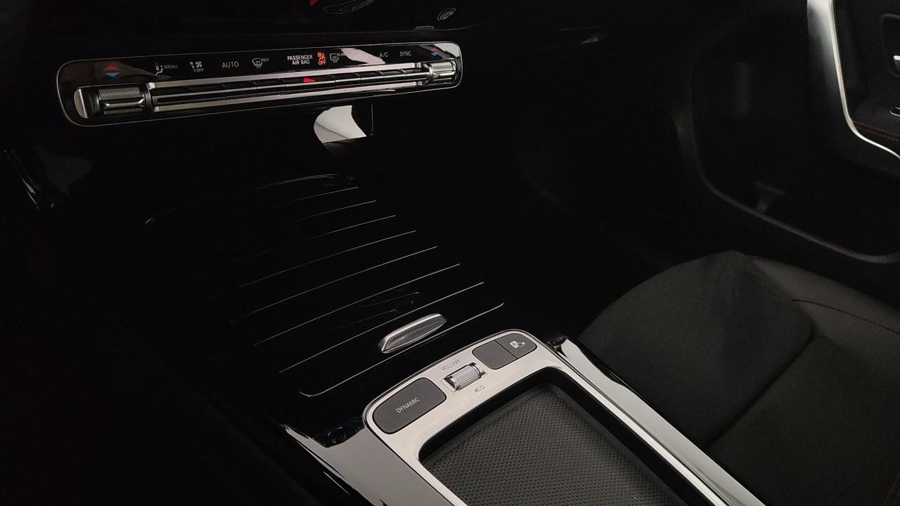 A 180 AMG Line Premium Plus auto - Certified