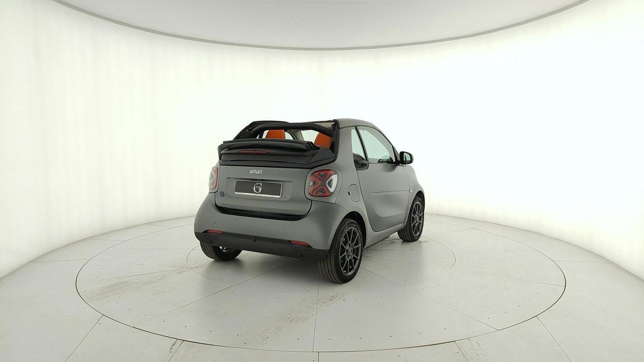 Fortwo Cabrio eq suitegrey-grey 22kW - Certified