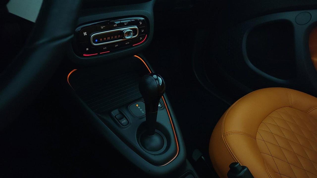 Fortwo Cabrio eq suitegrey-grey 22kW - Certified