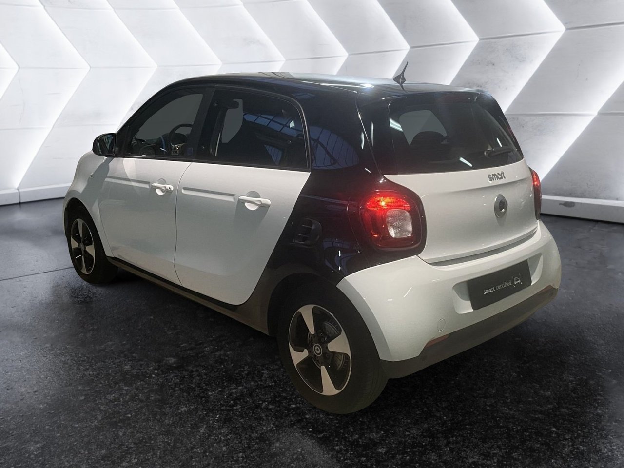Forfour eq Passion 22kW - Certified