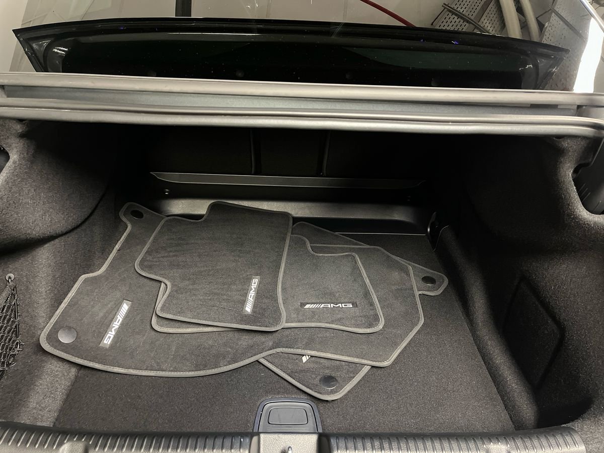 EQE 300 Premium Plus - Certified