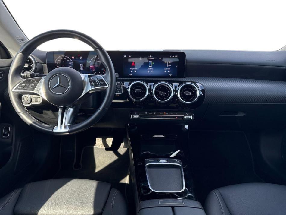 CLA Shooting Brake 180 d Advanced auto - Certified