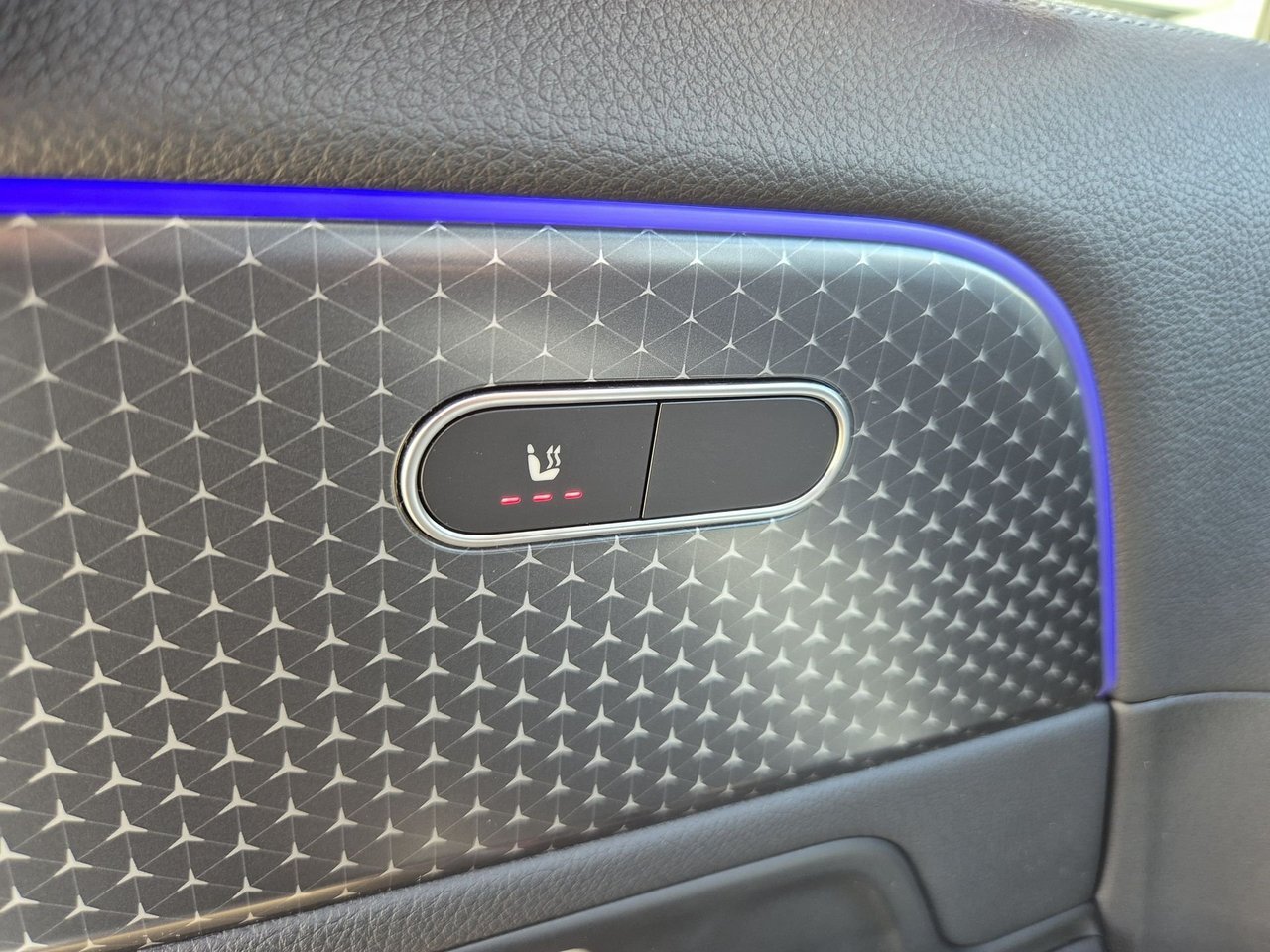 EQA 300 Progressive Advanced 4matic - Certified