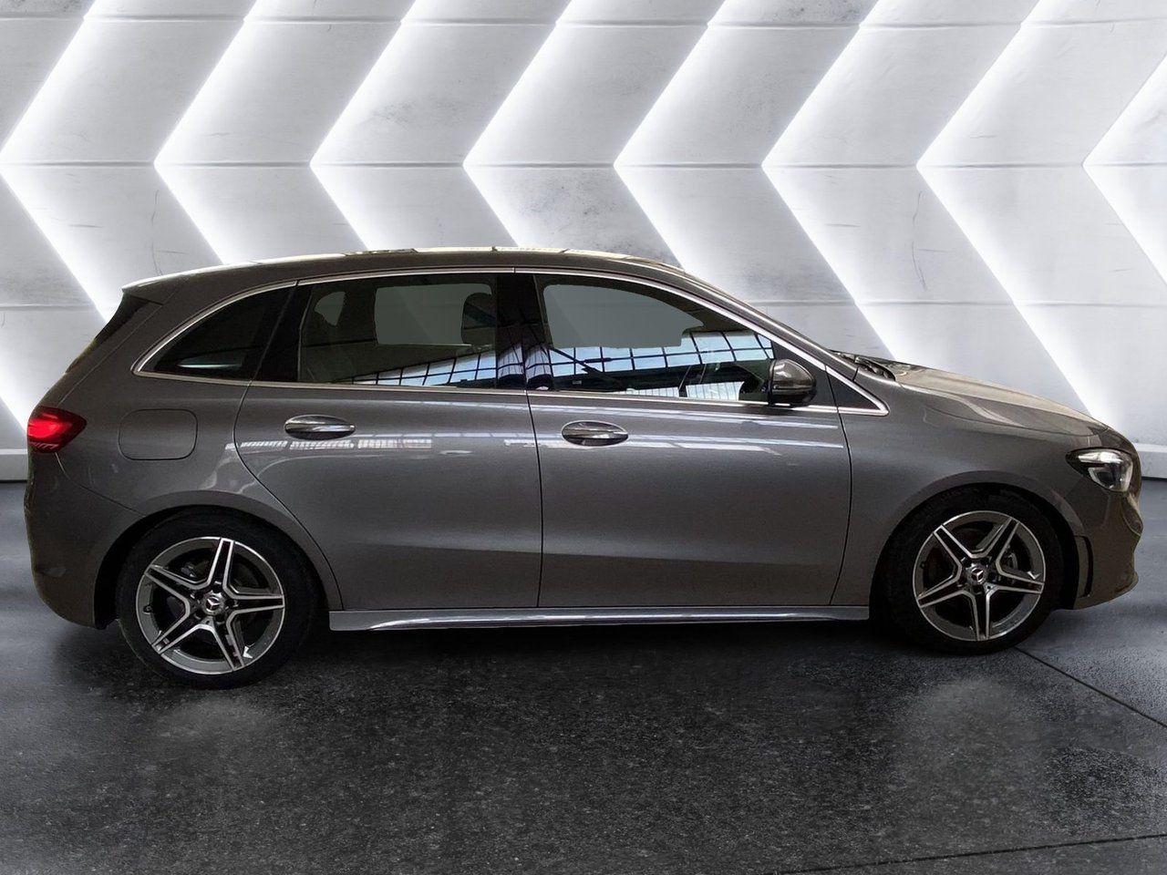 B 180 d AMG Line Advanced Plus auto - Certified