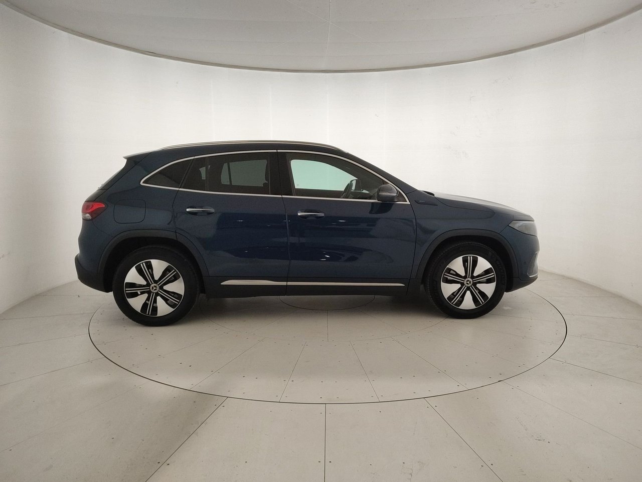 EQA 250 Sport Plus - Certified