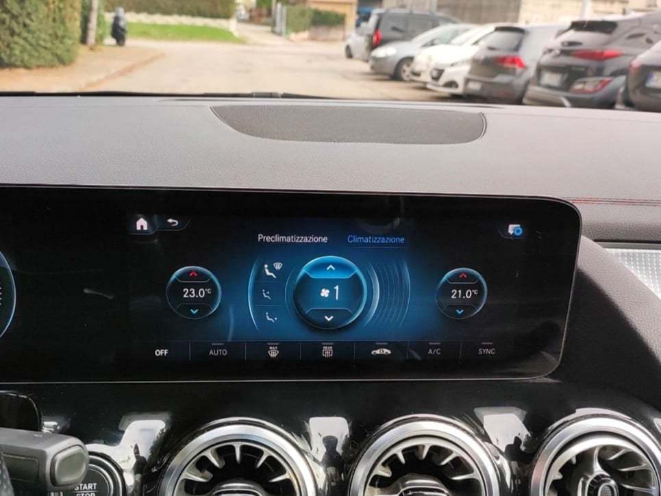 EQA 250 Premium Plus - Certified