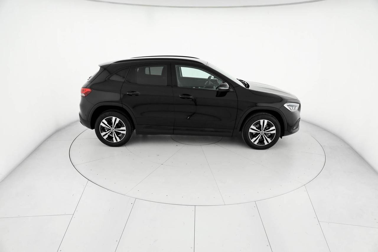 GLA 180 d Sport auto - Certified