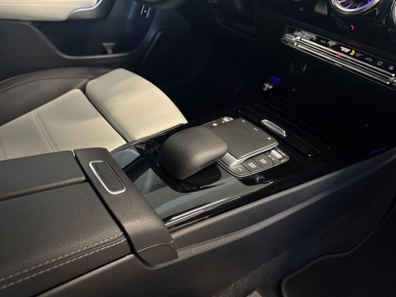 A 250 e phev (eq-power) Premium auto - Certified