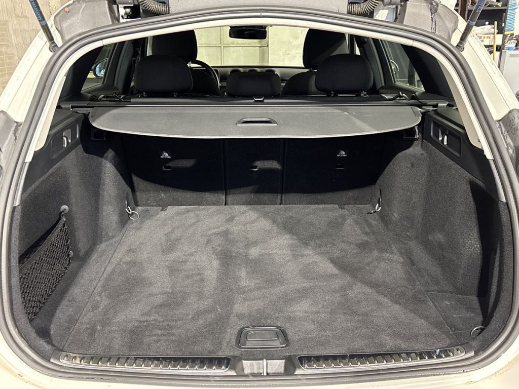 C SW 200 d mhev Business auto - Certified