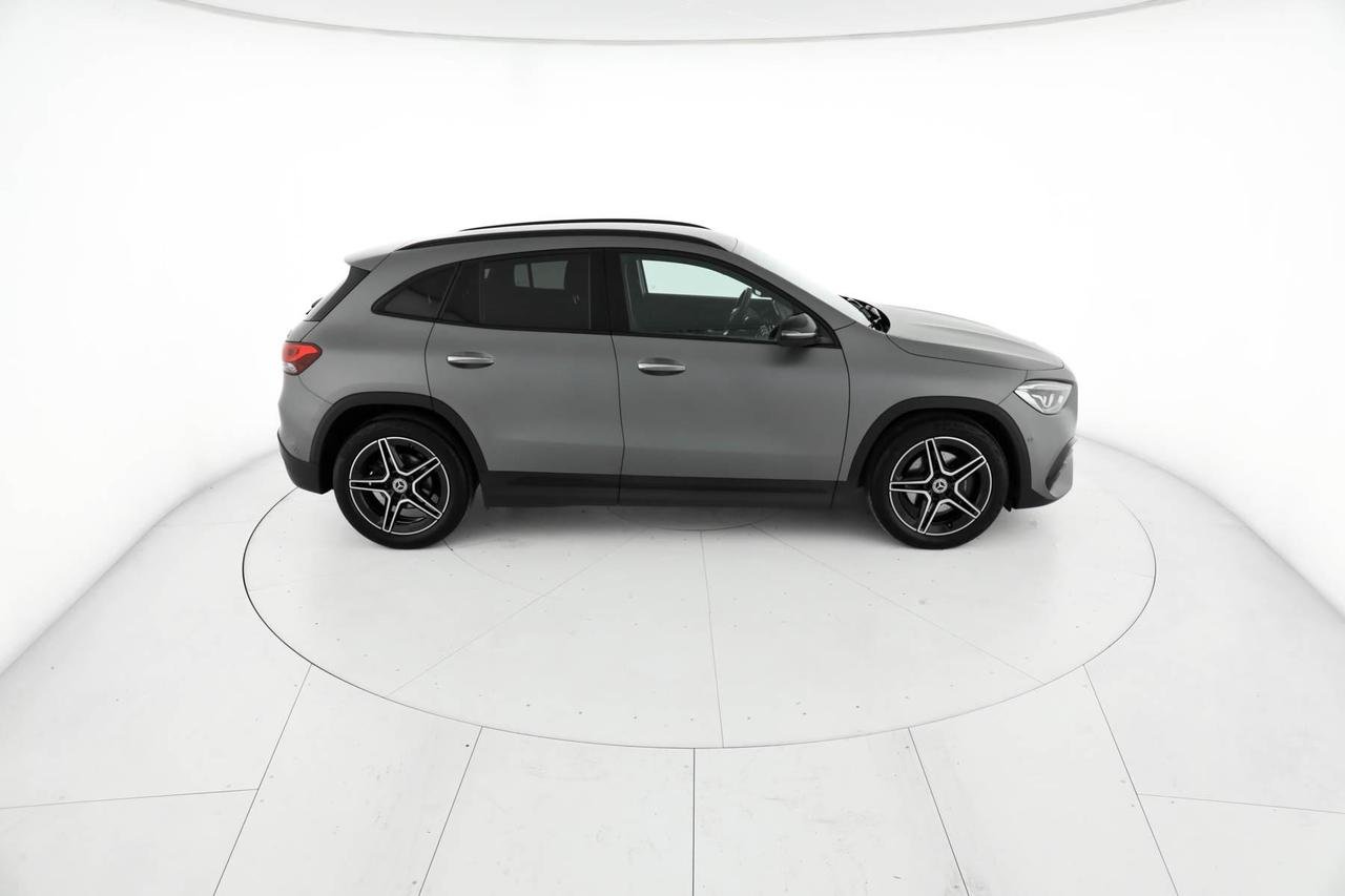 GLA 200 d Premium 4matic auto - Certified
