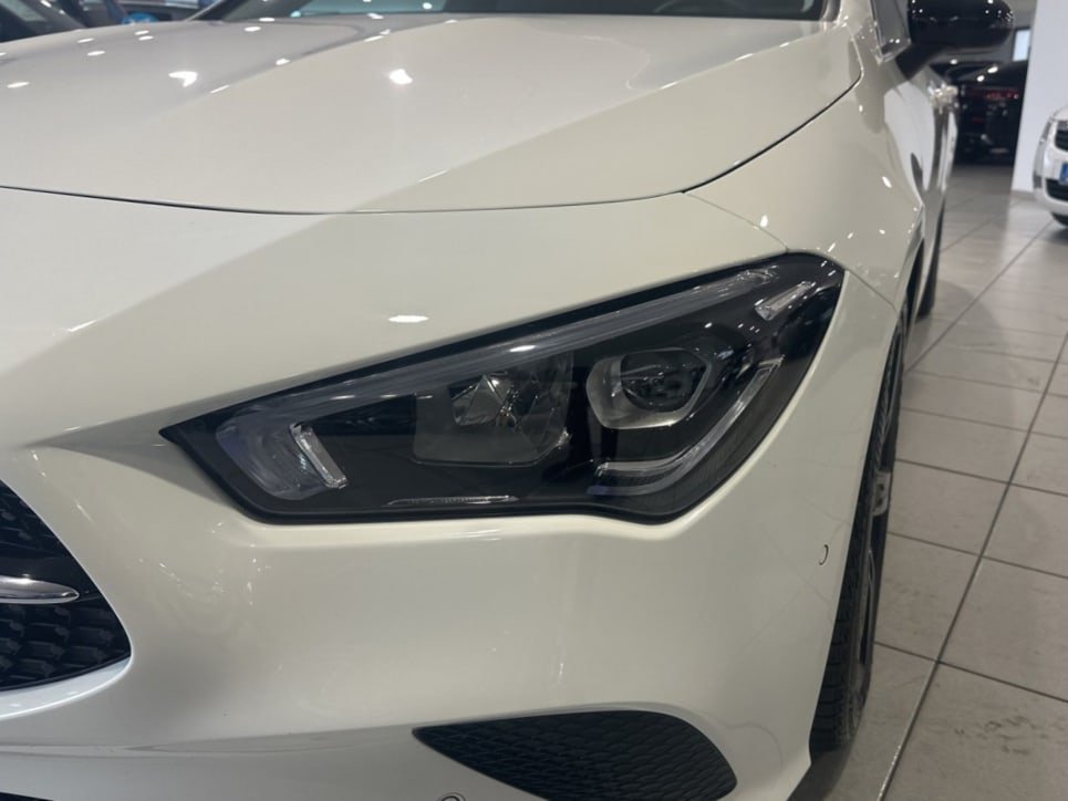 CLA Shooting Brake 180 d Sport auto - Certified