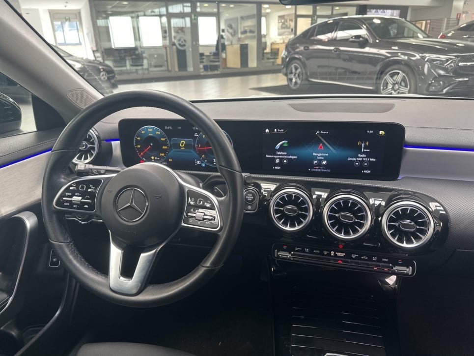 CLA Shooting Brake 180 d Sport auto - Certified