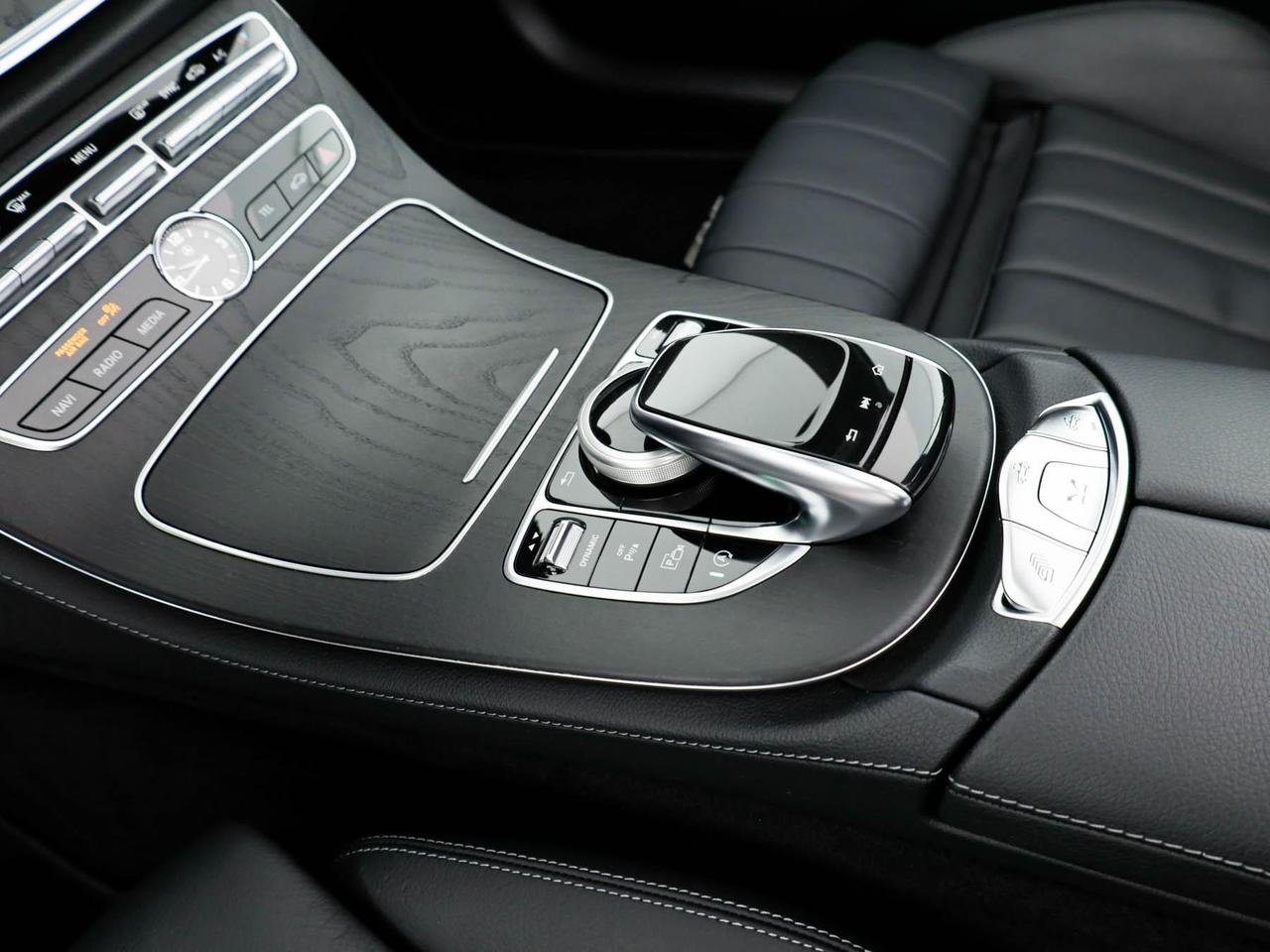 E Cabrio 220 d Premium 4matic auto - Certified