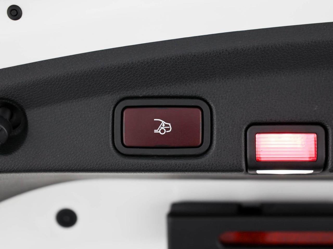 E Cabrio 220 d Premium 4matic auto - Certified