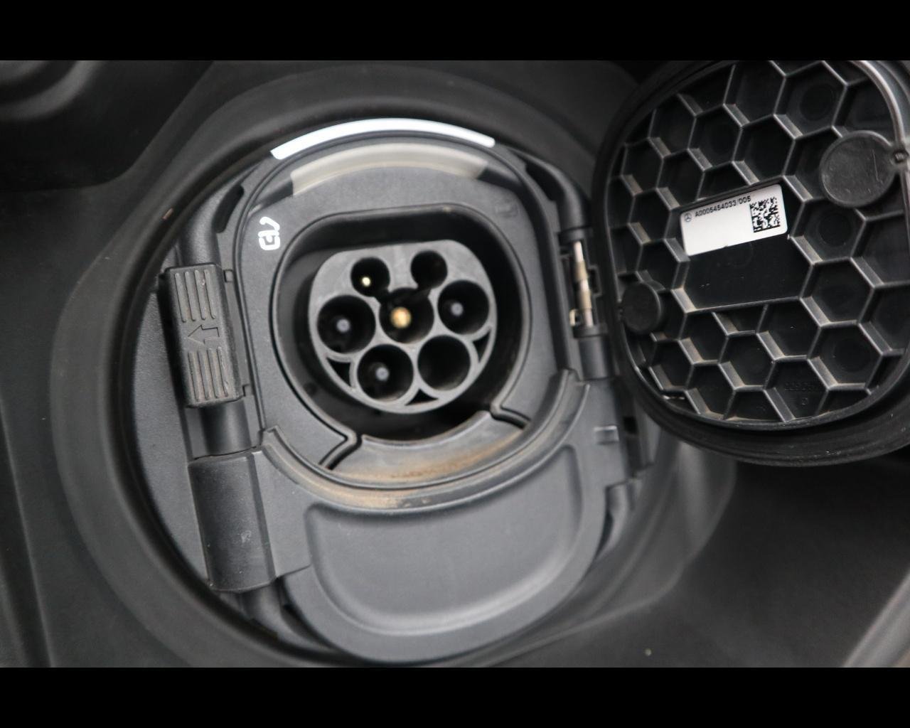 GLA 250 e phev (eq-power) Premium auto - Certified