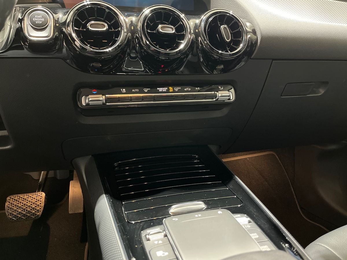 GLA 200 d Business Extra auto - Certified