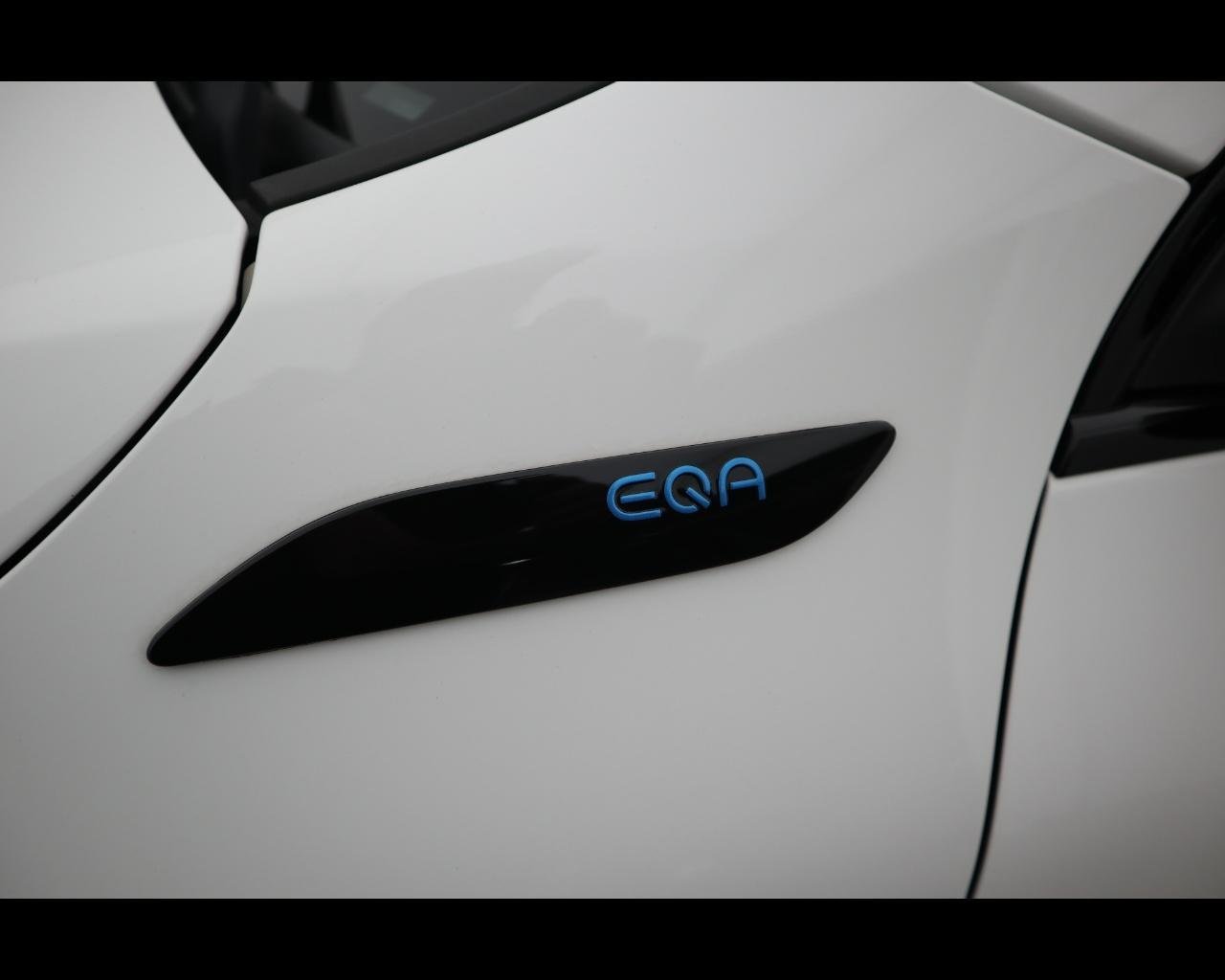 EQA 250 Premium - Certified