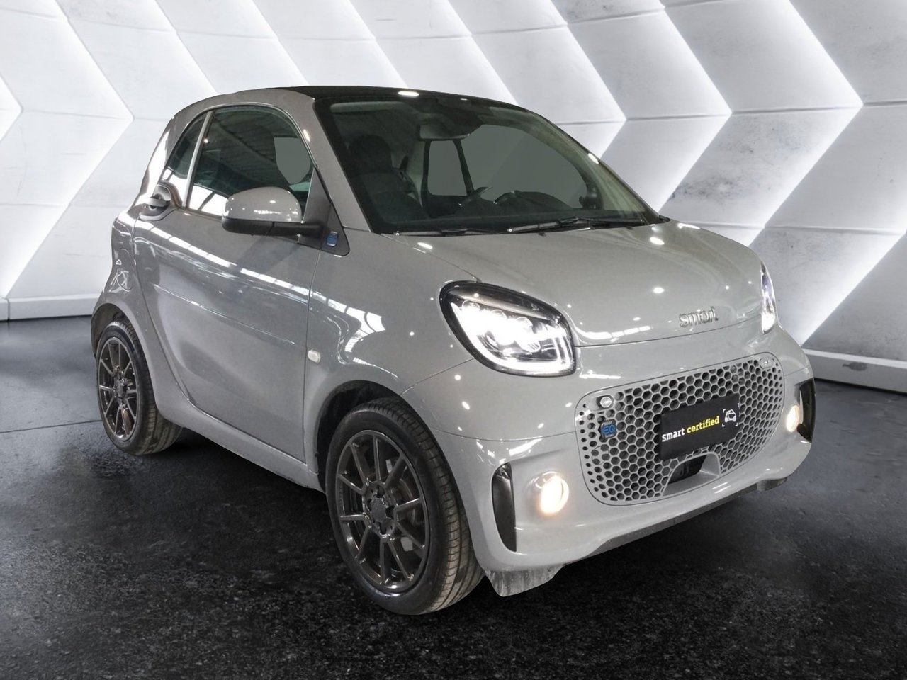 Forfour eq racingrey 22kW - Certified