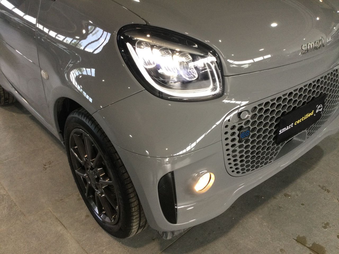 Forfour eq racingrey 22kW - Certified