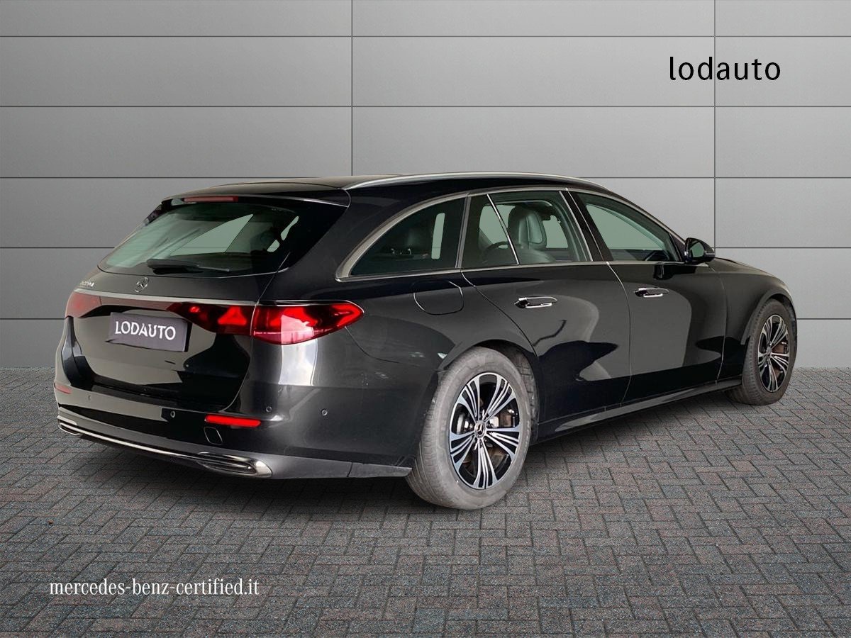 E SW 220 d Advanced auto - Certified