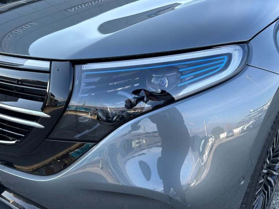 EQC 400 Premium Plus 4matic - Certified