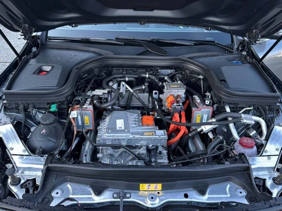 EQC 400 Premium Plus 4matic - Certified