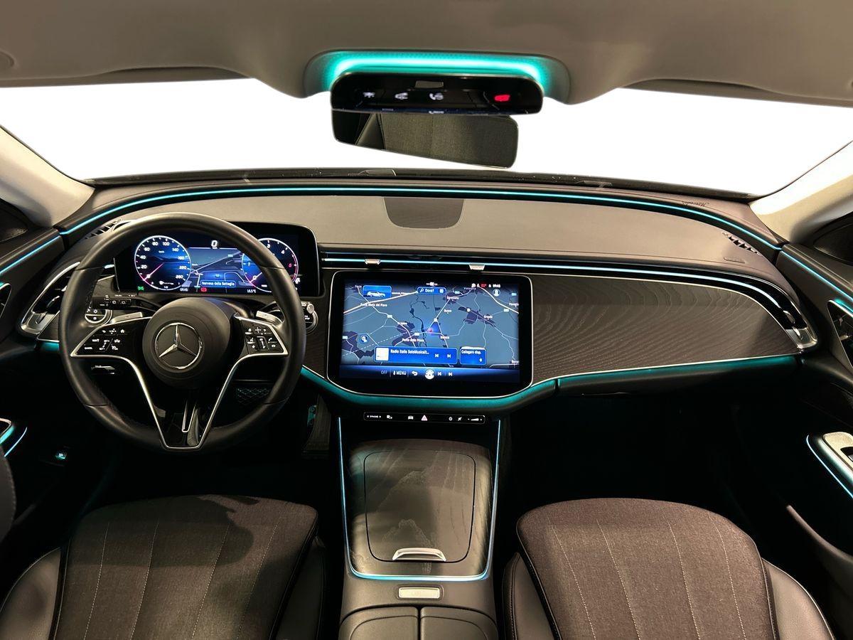 E SW 220 d Advanced auto - Certified