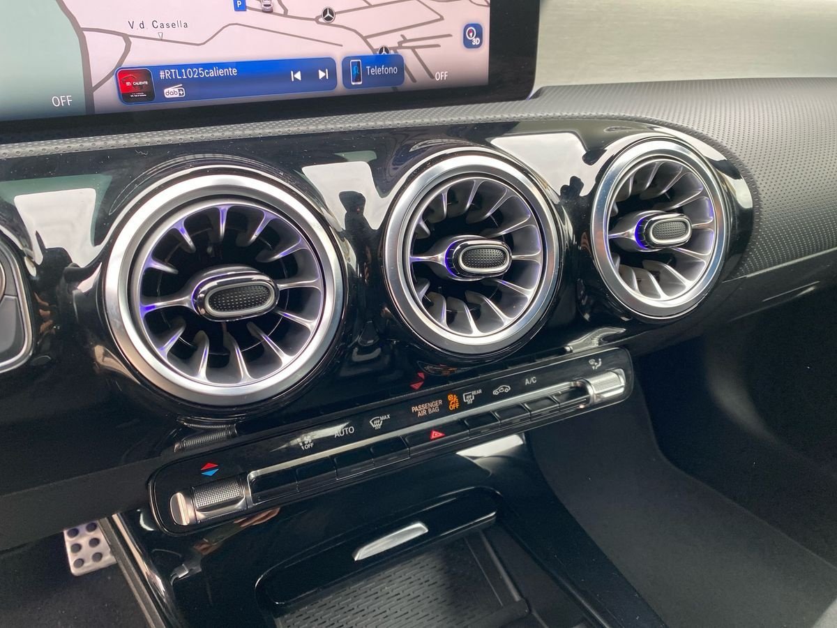 CLA Shooting Brake 180 d AMG Line Advanced Plus au - Certified