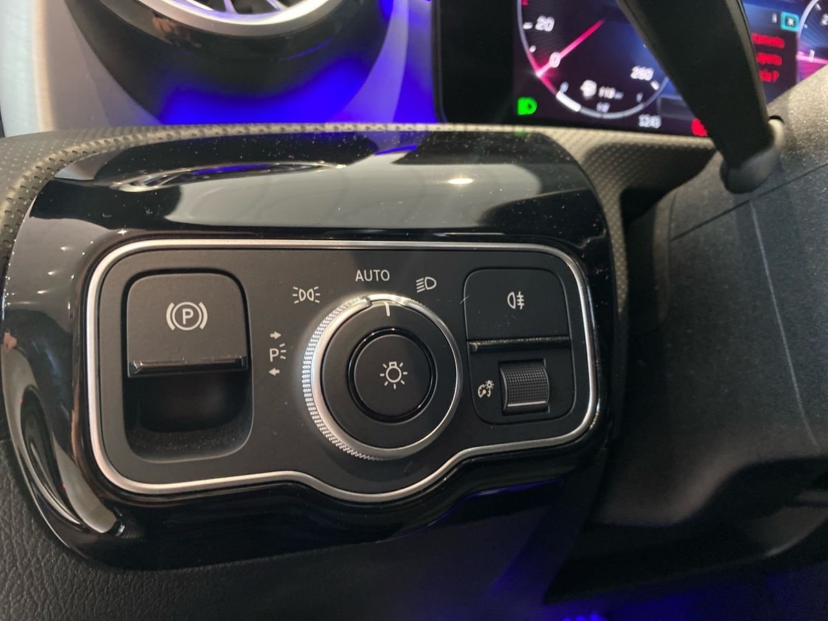 CLA Shooting Brake 180 d AMG Line Advanced Plus au - Certified