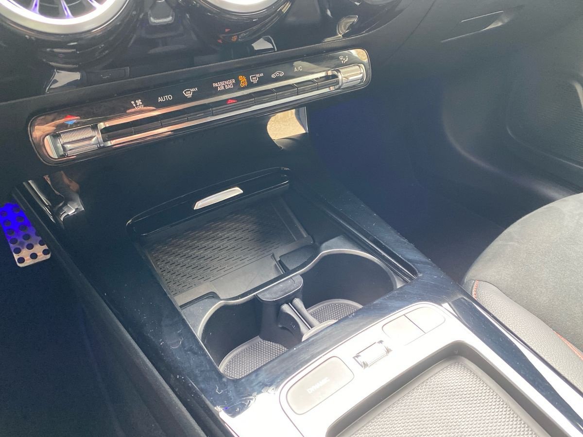 CLA Shooting Brake 180 d AMG Line Advanced Plus au - Certified