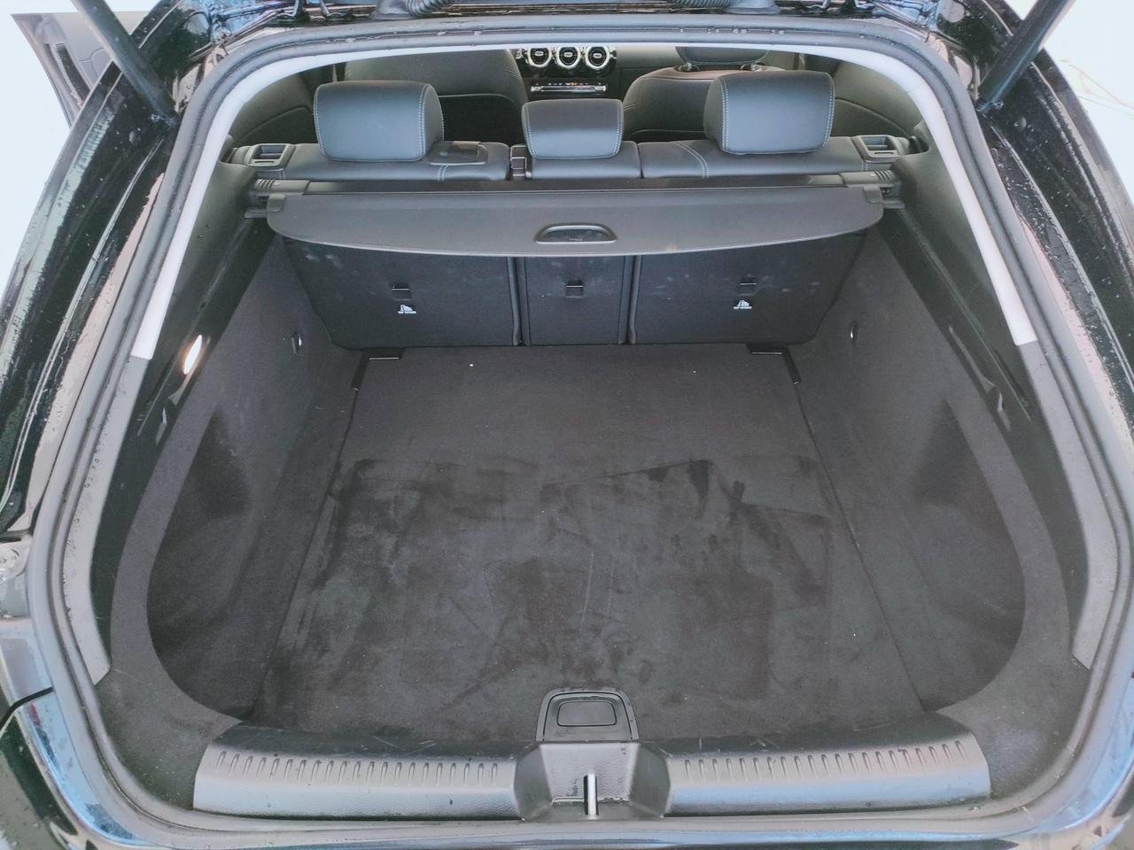 CLA Shooting Brake 180 d Advanced auto - Certified