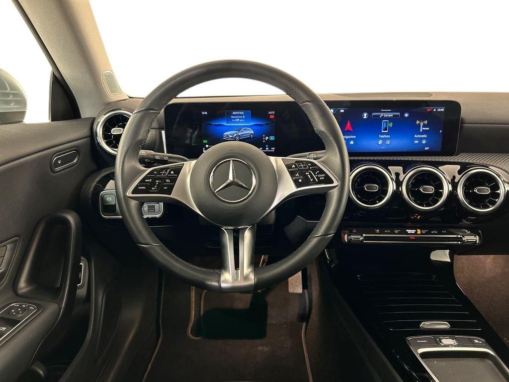 CLA Shooting Brake 180 d Advanced auto - Certified