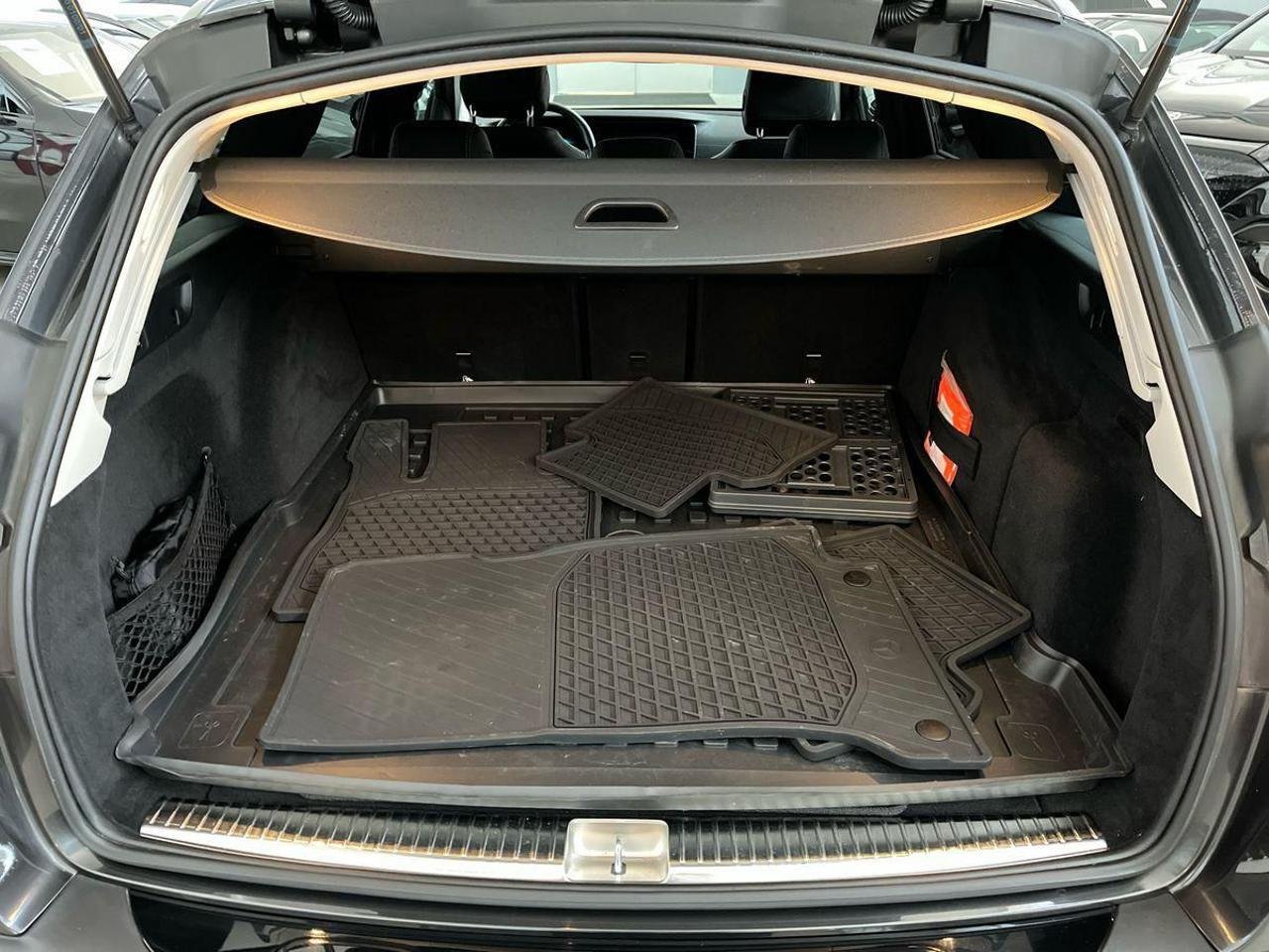 E SW All-Terrain 220 d Premium Plus 4matic auto my - Certified