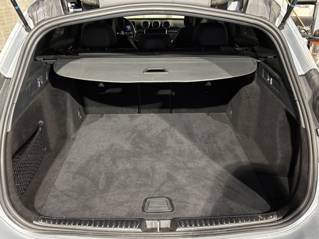 C SW 220 d mhev Premium auto - Certified