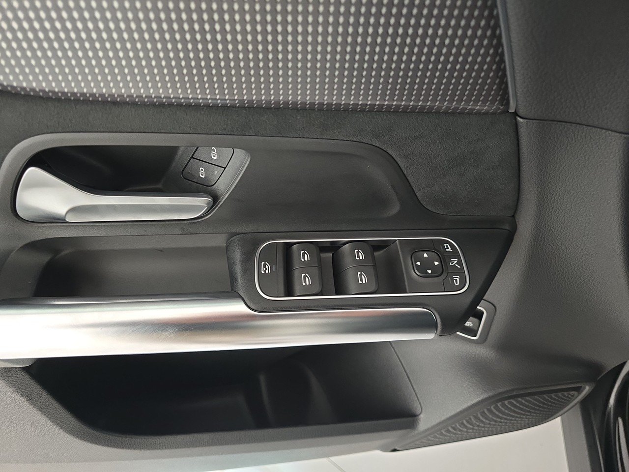 EQA 250 Premium - Certified