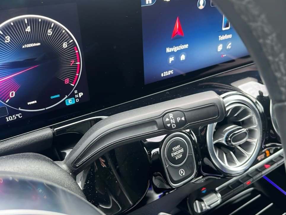 GLA 180 Progressive Advanced Plus auto - Certified