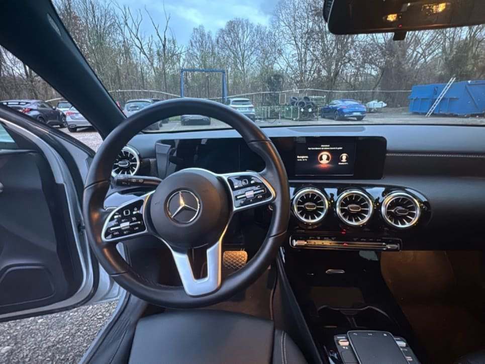 A 180 Sport auto - Certified