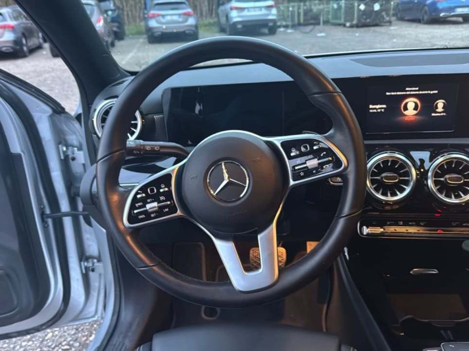 A 180 Sport auto - Certified