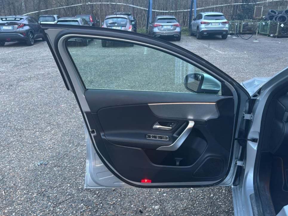 A 180 Sport auto - Certified